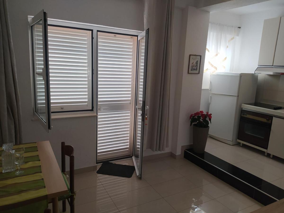 Apartmani Trubi 1 Vodice Exterior foto